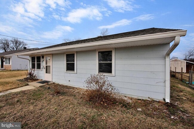 908 Shelby Dr in Oxon Hill, MD - Building Photo - Building Photo