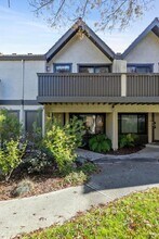 646 S Ahwanee Terrace in Sunnyvale, CA - Building Photo - Building Photo