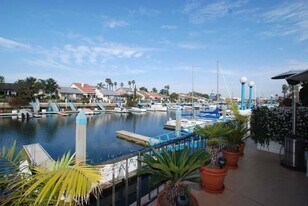 101 Antigua Ct in Coronado, CA - Building Photo