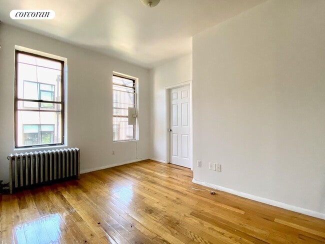 313 W 114th St in New York, NY - Building Photo - Building Photo