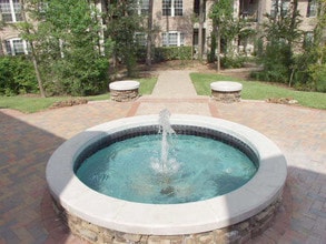 Raveneaux in Houston, TX - Building Photo - Building Photo