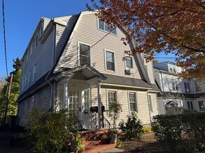 1253 Forest Rd in New Haven, CT - Building Photo - Building Photo