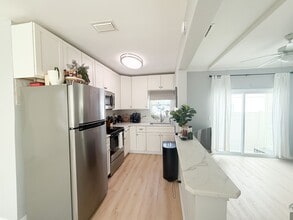 165 133rd Ave E in Madeira Beach, FL - Building Photo - Building Photo