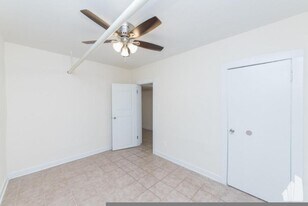 4951 N Oakley Ave in Chicago, IL - Building Photo