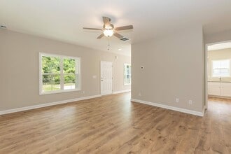 208 S Leslie St in Goldsboro, NC - Building Photo - Building Photo