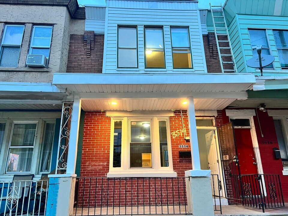 3514 Joyce St in Philadelphia, PA - Building Photo