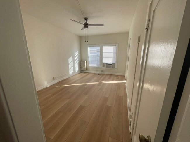 919 S. Manhattan Pl in Los Angeles, CA - Building Photo - Building Photo