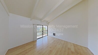 29 Dearborn Pl in Goleta, CA - Building Photo - Building Photo
