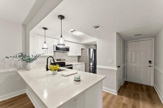 1101 New Horizon St in Powder Springs, GA - Foto de edificio - Building Photo