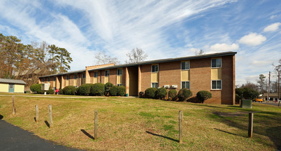 Court Lane Apartments in Lexington, SC - Building Photo - Building Photo