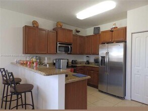 8963 SW 215th Ln in Cutler Bay, FL - Building Photo - Building Photo