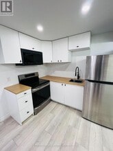 292 Freure Dr in Cambridge, ON - Building Photo - Building Photo