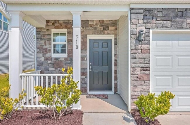 510 Lateleaf Dr in Moncks Corner, SC - Building Photo - Building Photo