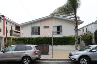 414 California Ave in Santa Monica, CA - Building Photo - Building Photo