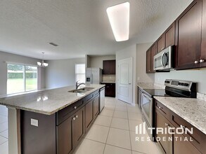 309 Aberdeen Dr in Davenport, FL - Building Photo - Building Photo