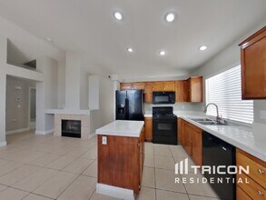 9390 Descending Creek St in Las Vegas, NV - Building Photo - Building Photo
