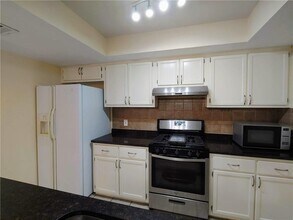 8340 Fathom Cir in Austin, TX - Building Photo - Building Photo