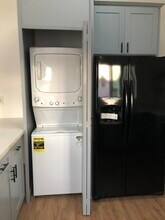 8802 Kittyhawk Ave, Unit 8802 in Los Angeles, CA - Building Photo - Building Photo