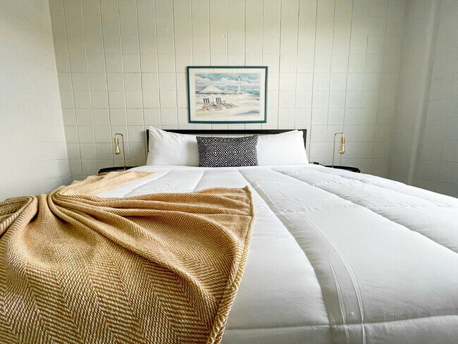 2515 Burnet Ave in Cincinnati, OH - Foto de edificio - Building Photo