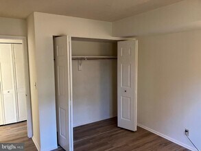 7680 Tremayne Pl in McLean, VA - Building Photo - Building Photo