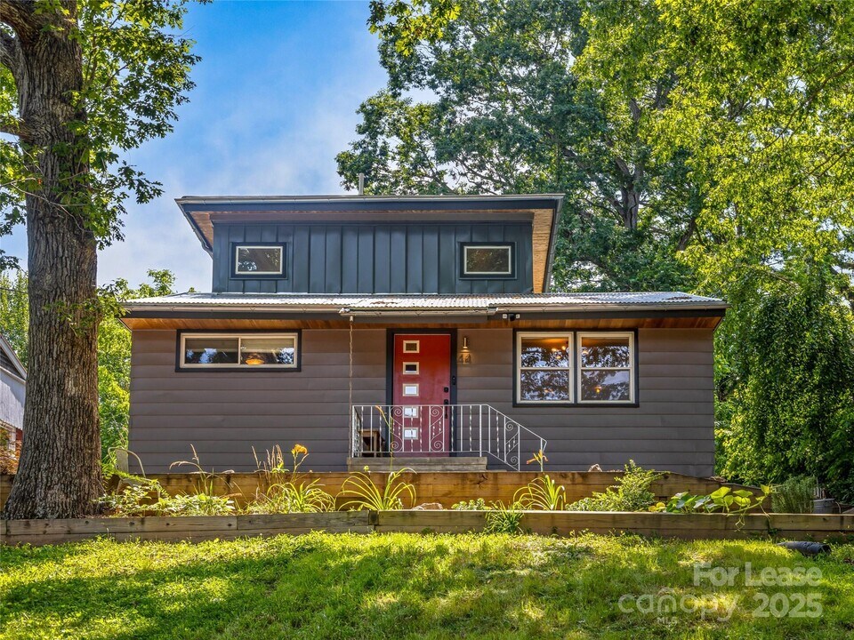 44 Broadview Ave in Asheville, NC - Foto de edificio