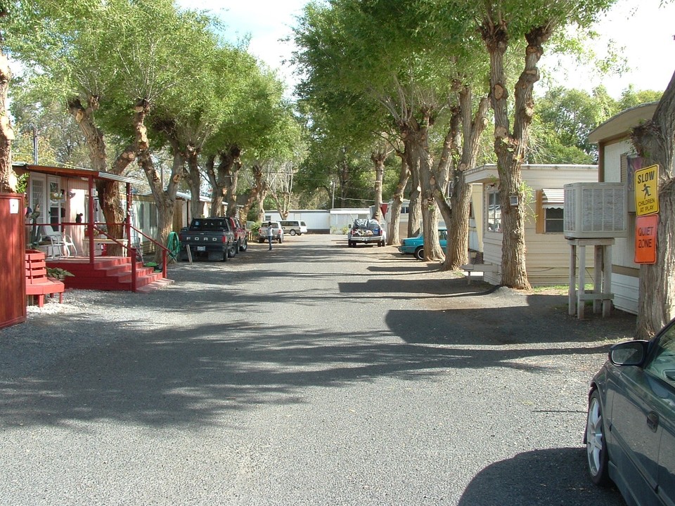 1903 W Marina Dr in Moses Lake, WA - Building Photo