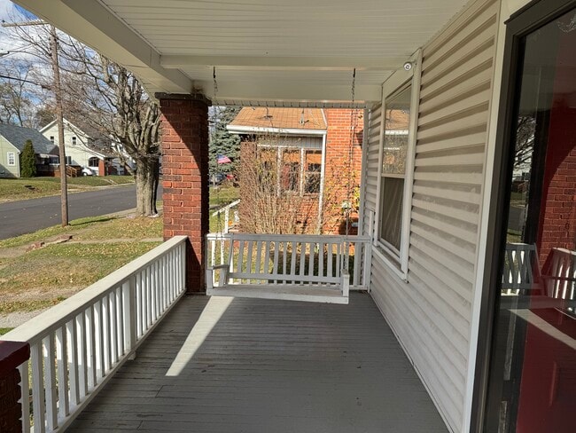 2550 Fletcher Ave NE in Canton, OH - Building Photo - Building Photo