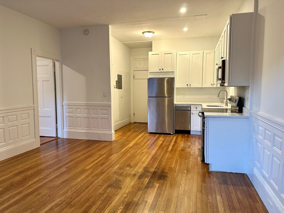499 Beacon St in Boston, MA - Building Photo