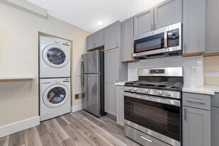 40 Brackett St, Unit 2 in Boston, MA - Building Photo