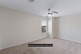18216 Maxa Dr in Manor, TX - Foto de edificio - Building Photo