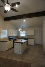 2114 24th St in Lubbock, TX - Building Photo - Building Photo