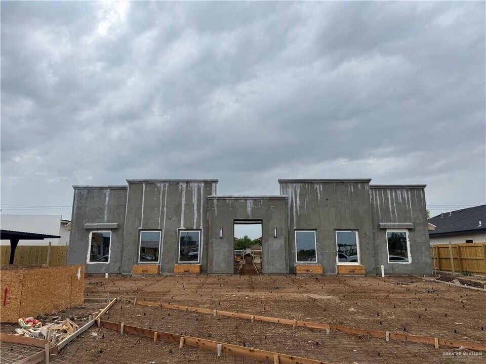 103 Cardinal St in Mission, TX - Building Photo