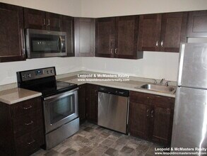 172 Bigelow St in Boston, MA - Foto de edificio - Building Photo