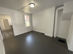 208 Liberty Ct in York, PA - Foto de edificio - Building Photo