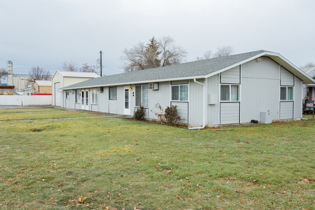 2228 E Desmet Ave, Unit #3 in Spokane, WA - Building Photo