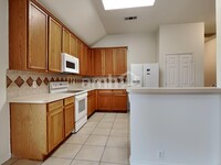 1029 Ponderosa Rdg in Little Elm, TX - Foto de edificio - Building Photo