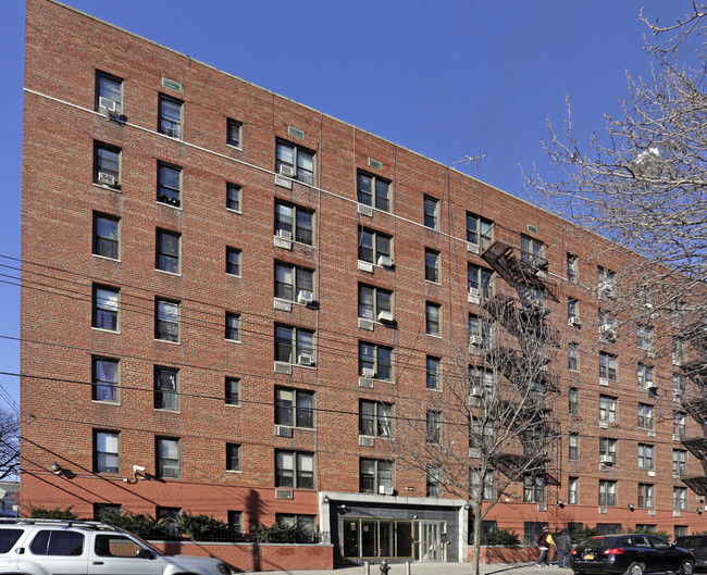 91-31 Lamont Ave in Flushing, NY - Foto de edificio - Building Photo