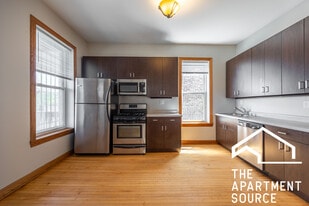 3110 W Fullerton Ave, Unit 2 in Chicago, IL - Building Photo