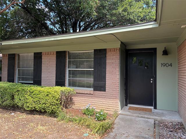 1904 Cornell Ln