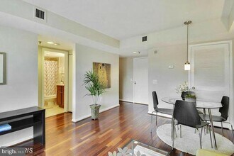 2311 M St NW in Washington, DC - Building Photo - Building Photo