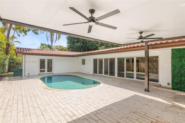 4730 Ingraham Terrace in Coral Gables, FL - Building Photo - Building Photo