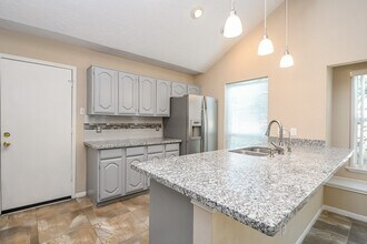 2635 Austins Pl in Sugar Land, TX - Building Photo - Building Photo