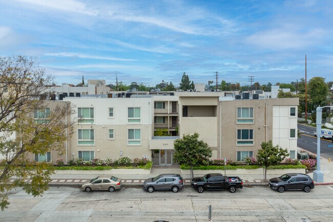 10609 Bloomfield ST in North Hollywood, CA - Building Photo - Building Photo