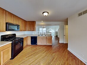 2449 Emily Ln in Elgin, IL - Building Photo - Building Photo