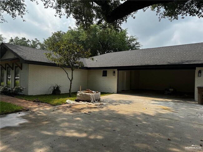 24 Susan Dr in Edinburg, TX - Building Photo - Building Photo