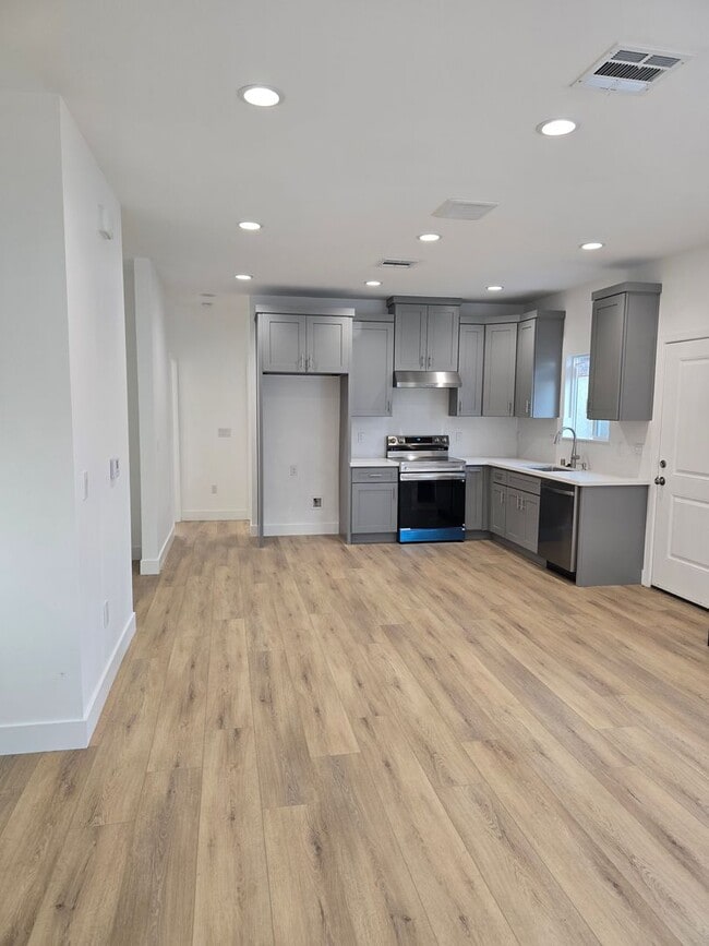 property at 11666 Magnolia St