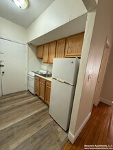 46 Lancaster Ter, Unit 101 in Brookline, MA - Building Photo - Building Photo