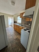 125 N W Ave, Unit 3 in Bradley, IL - Building Photo