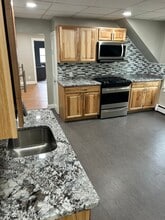 100 Foster St, Unit Sandy in Lawrence, MA - Foto de edificio - Building Photo