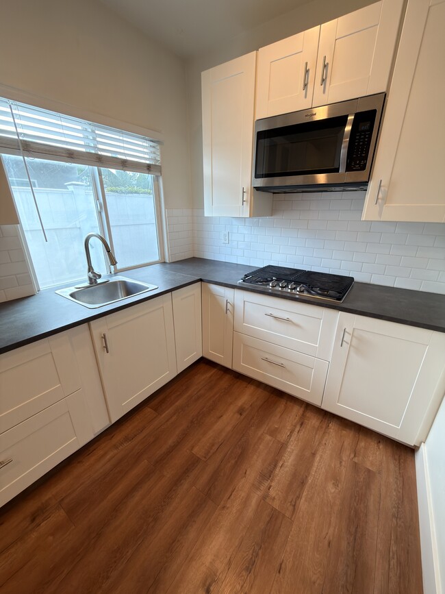 4572 Onondaga Ave in San Diego, CA - Building Photo - Building Photo